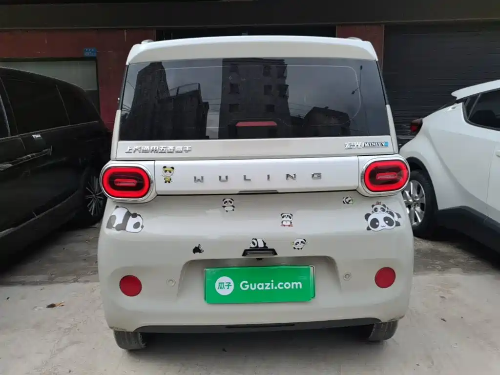Wuling MINIEV — миниатюра 6
