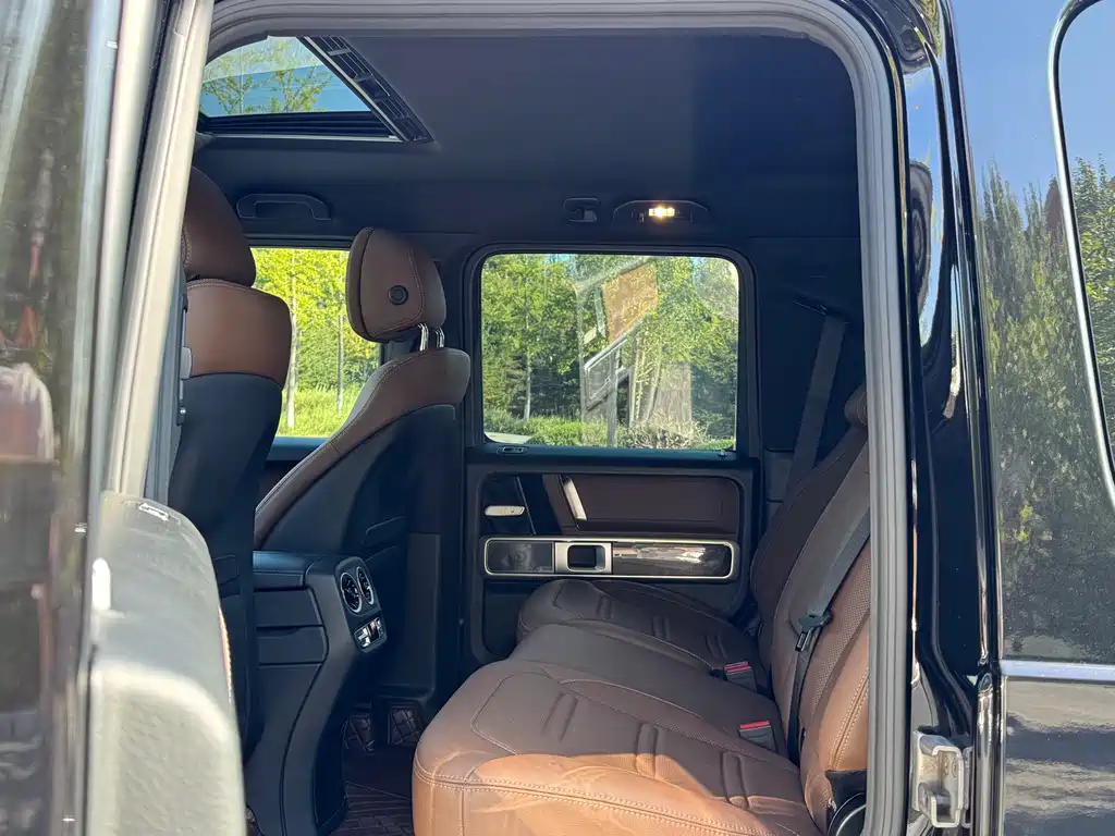 Mercedes-Benz G-Class — миниатюра 12