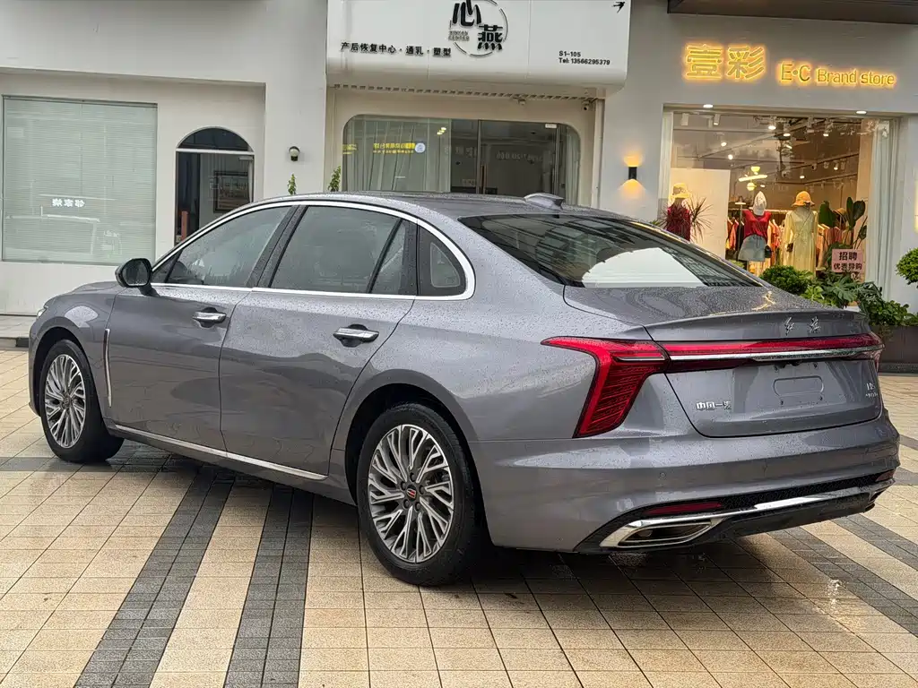 Hongqi Hongqi H5 — миниатюра 6