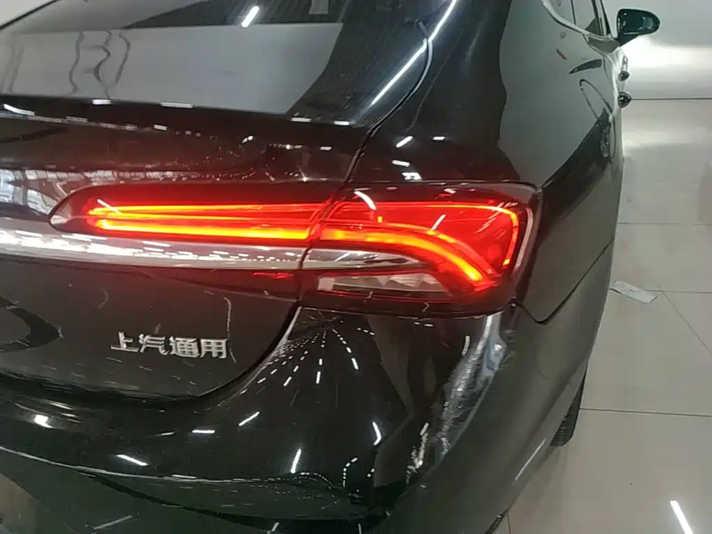Buick LaCrosse — миниатюра 8