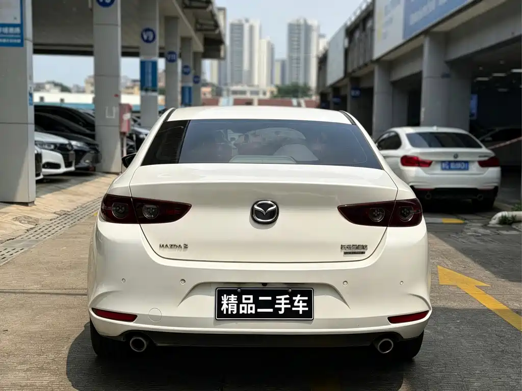 Mazda 3 Axela — миниатюра 8