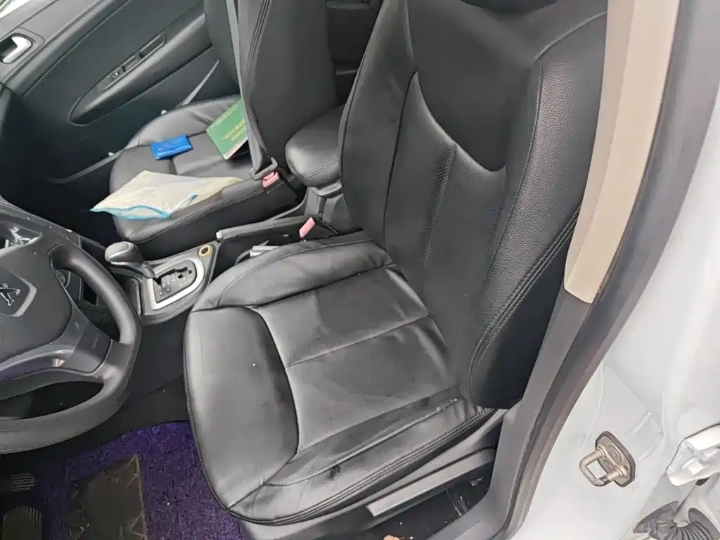 Peugeot 308 — миниатюра 8