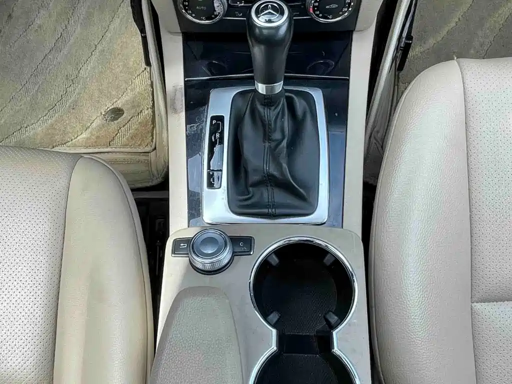 Mercedes-Benz GLK-Class (Import) — миниатюра 18