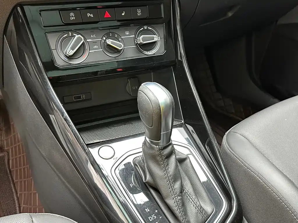 Jetta VS7 2021 1.4T AT Enjoy