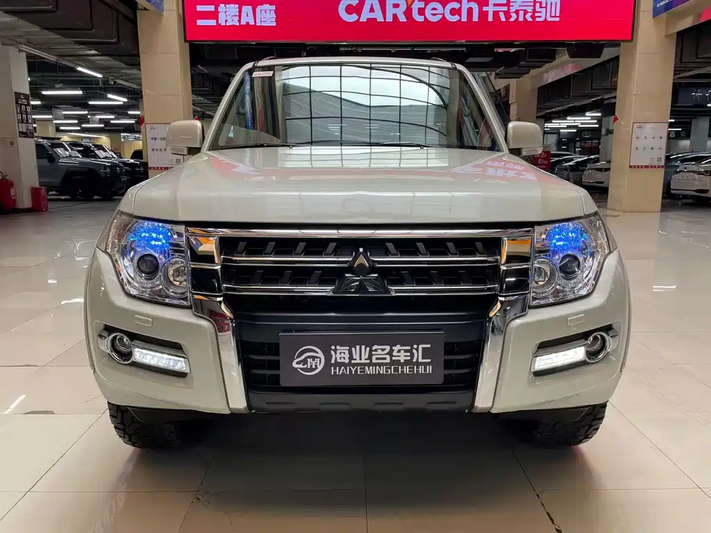 Mitsubishi Pajero (Import) — миниатюра 2