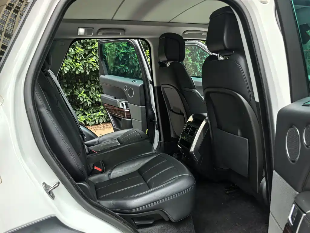 Land Rover Sport — миниатюра 6