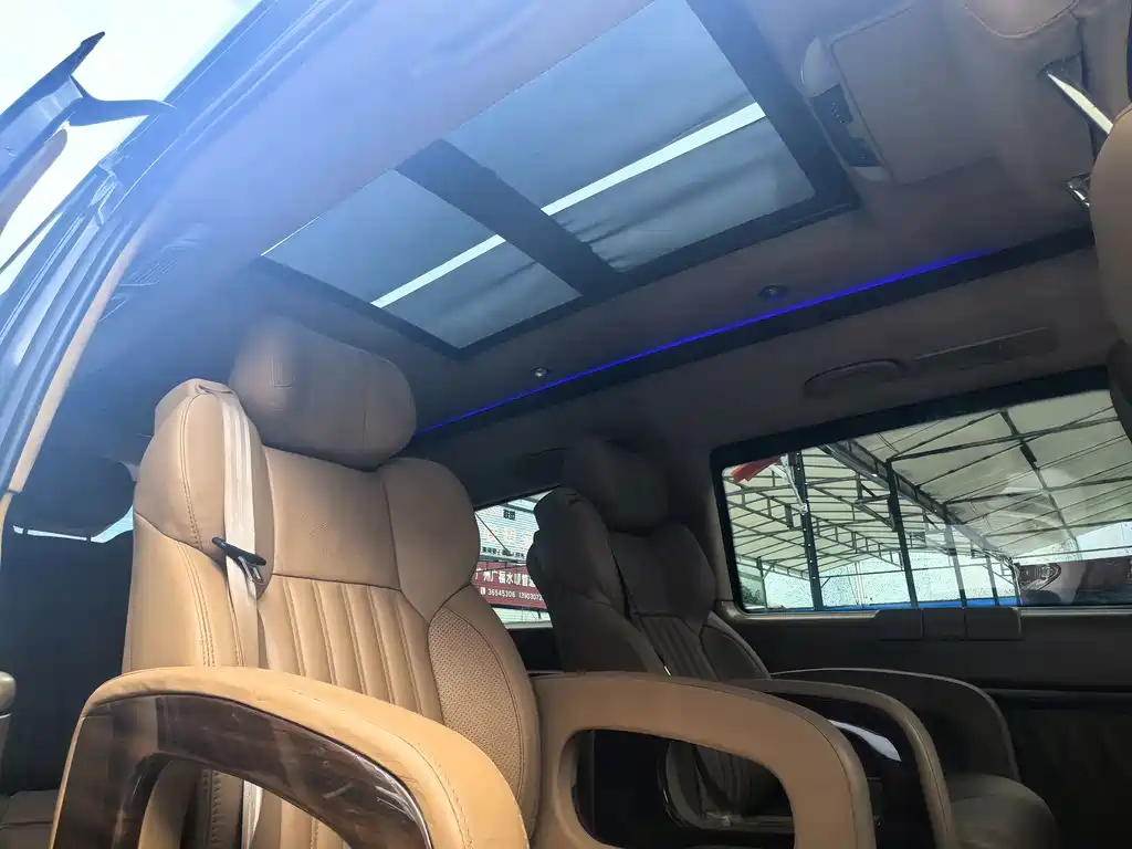 Mercedes-Benz Vito — миниатюра 14