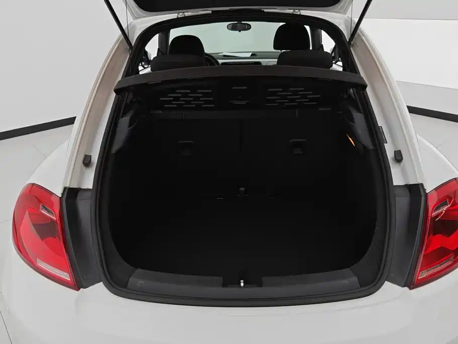 Volkswagen Beetle — миниатюра 3