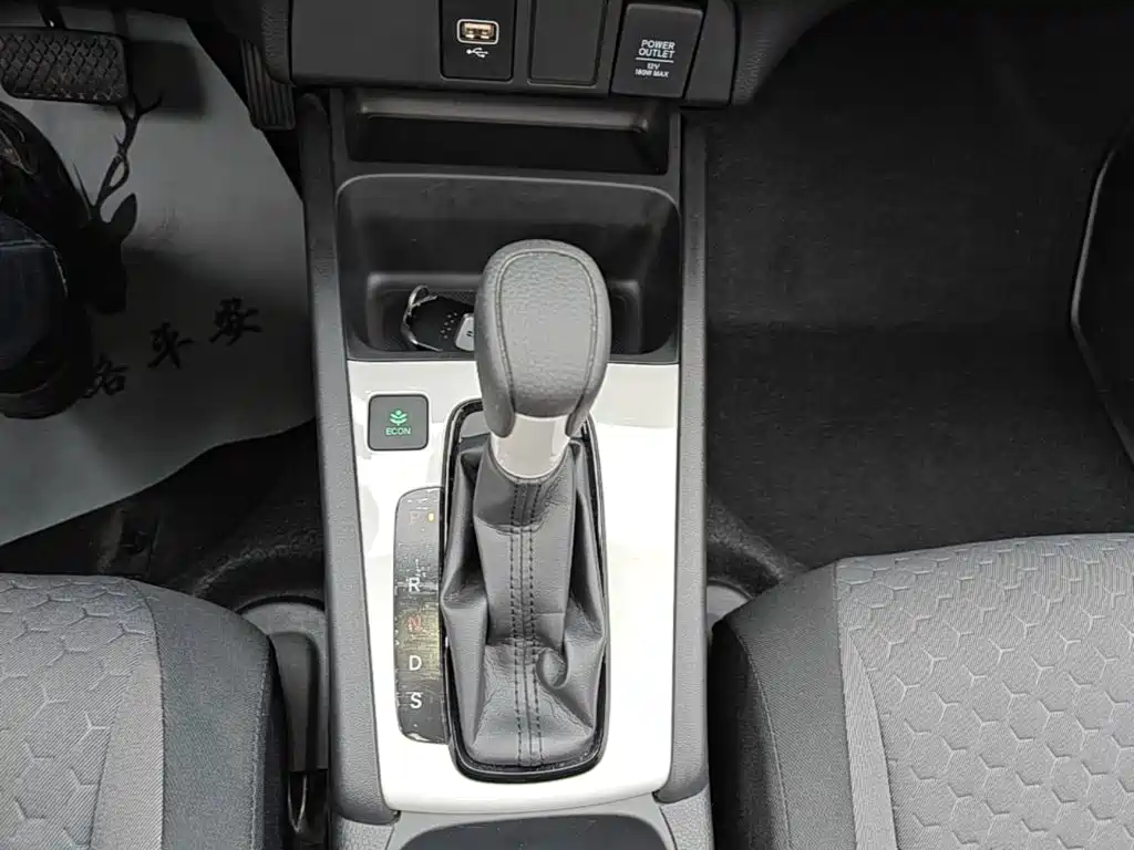 Honda Fit — миниатюра 14
