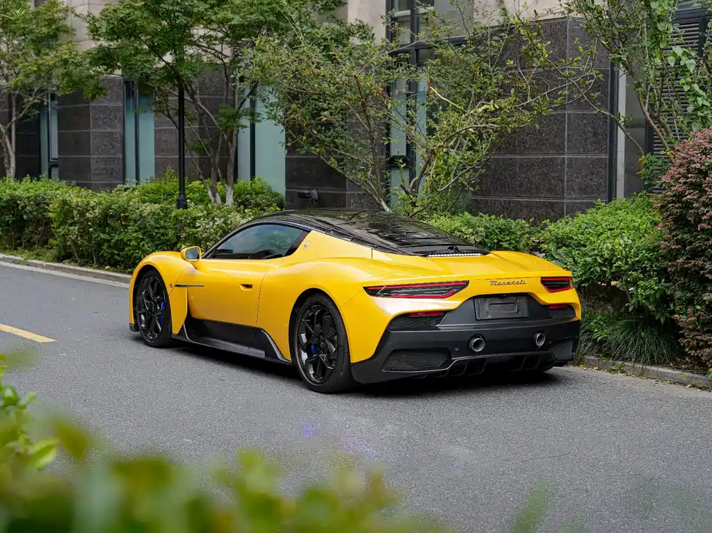 Maserati MC20 — миниатюра 2
