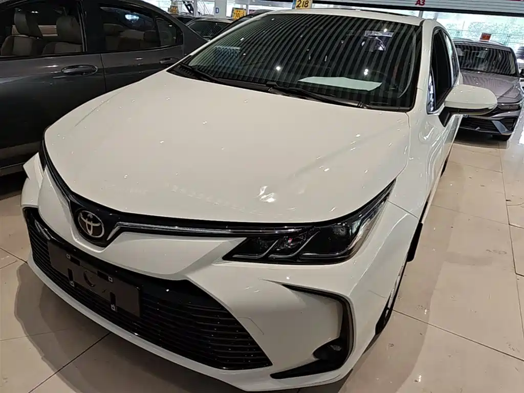 Купить Toyota Corolla