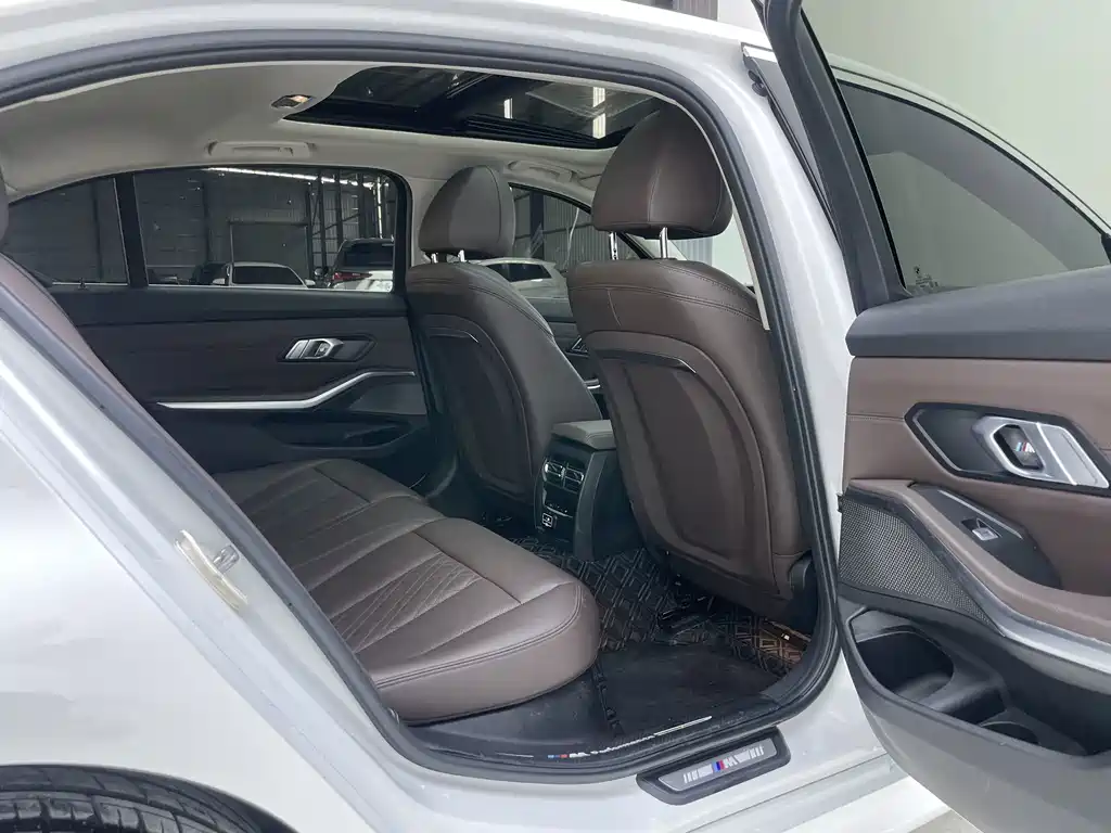 BMW 3 Series — миниатюра 24