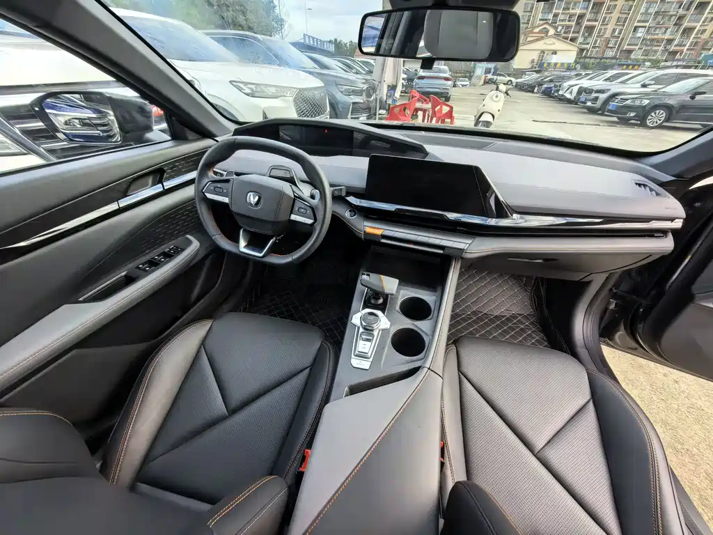 Changan UNI-V — миниатюра 11