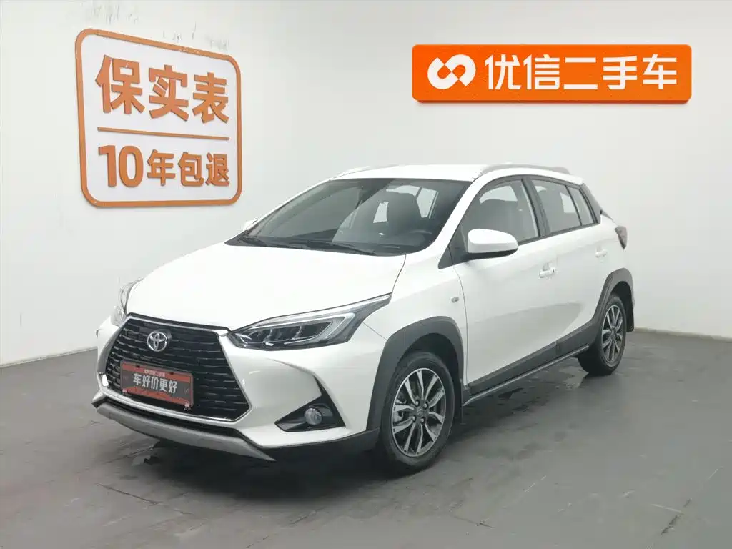 Toyota Yaris L 2023