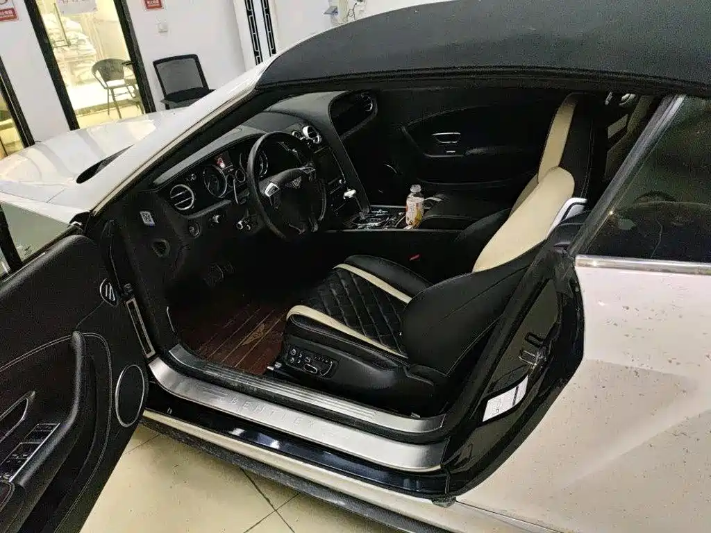 Bentley Continental — миниатюра 6