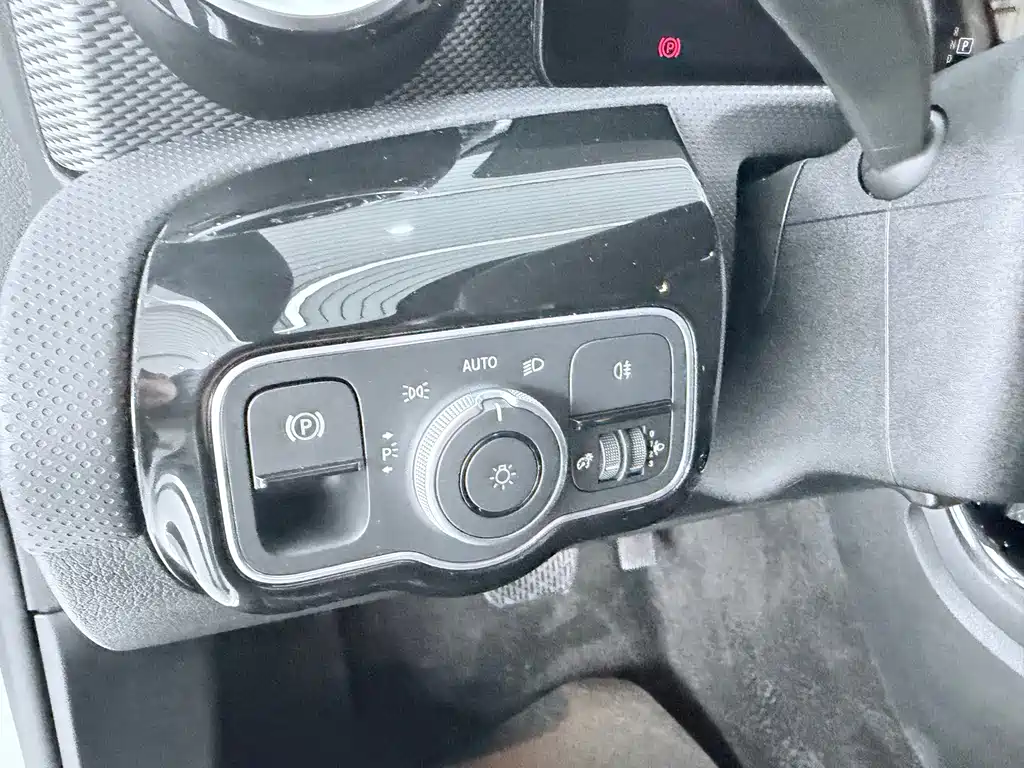 Mercedes-Benz A-Class — миниатюра 5