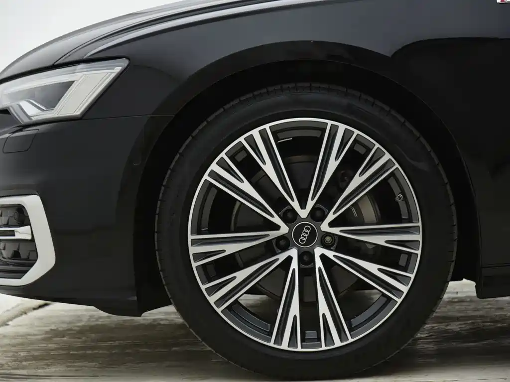 Audi A6L — миниатюра 5
