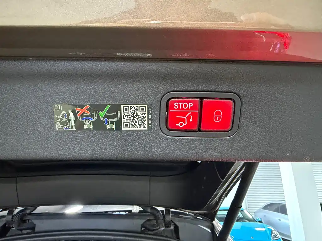 Mercedes-Benz EQE SUV — миниатюра 23