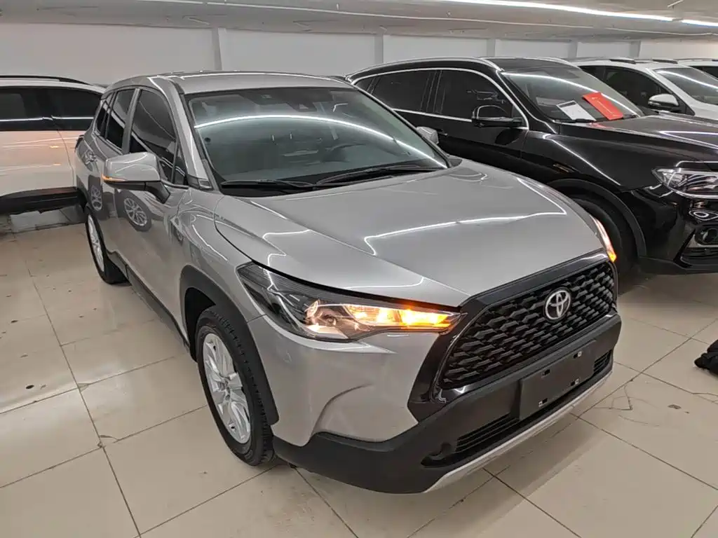 Toyota Corolla Cross — миниатюра 4