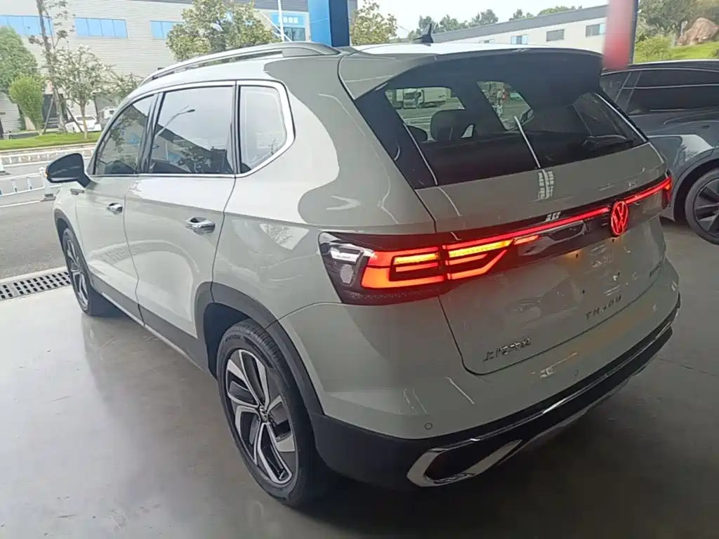 Volkswagen Tharu — миниатюра 5