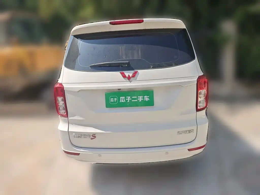 Wuling Hongguang — миниатюра 4