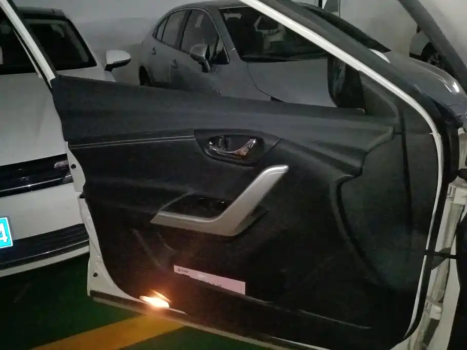 Venucia T90 — миниатюра 7