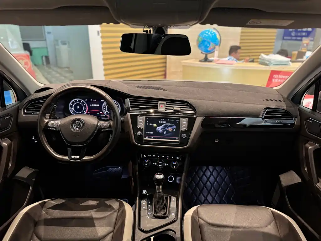 Volkswagen Tiguan L — миниатюра 13