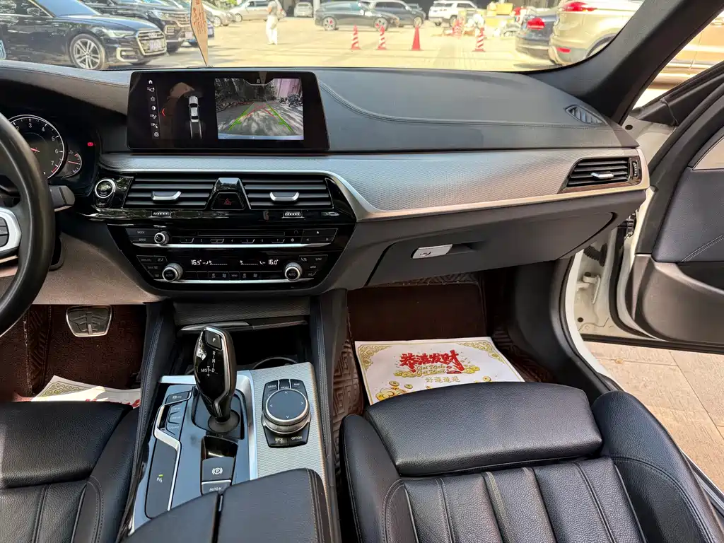 BMW 5 Series (Import) — миниатюра 12