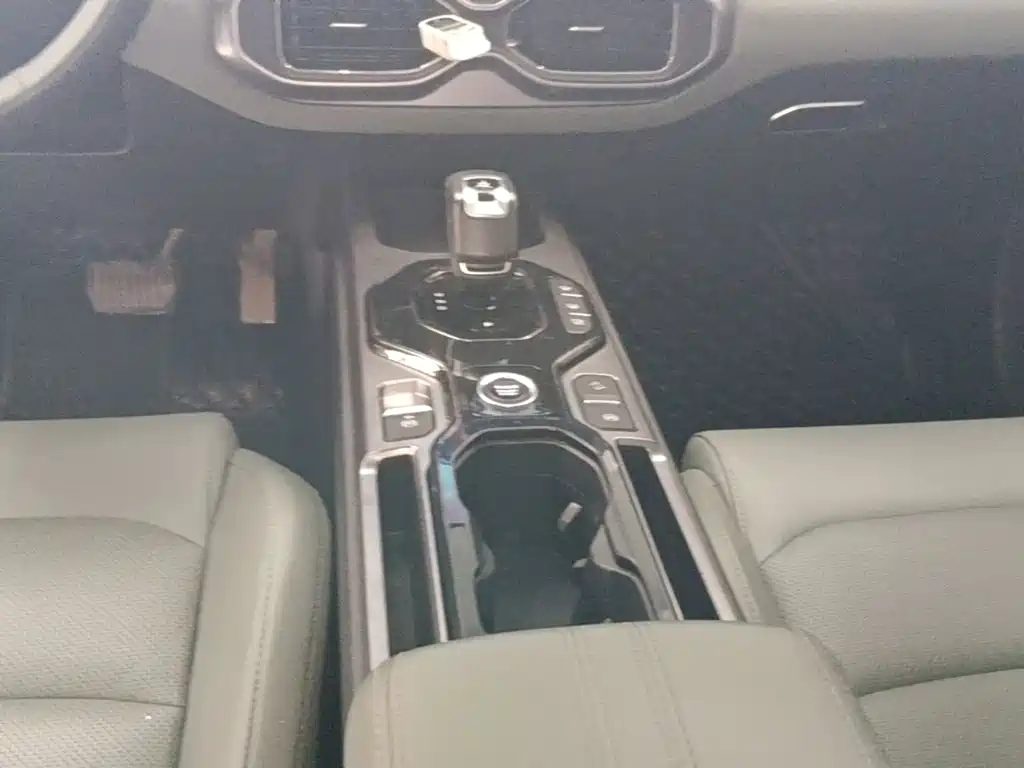 Geely Cowboy — миниатюра 14