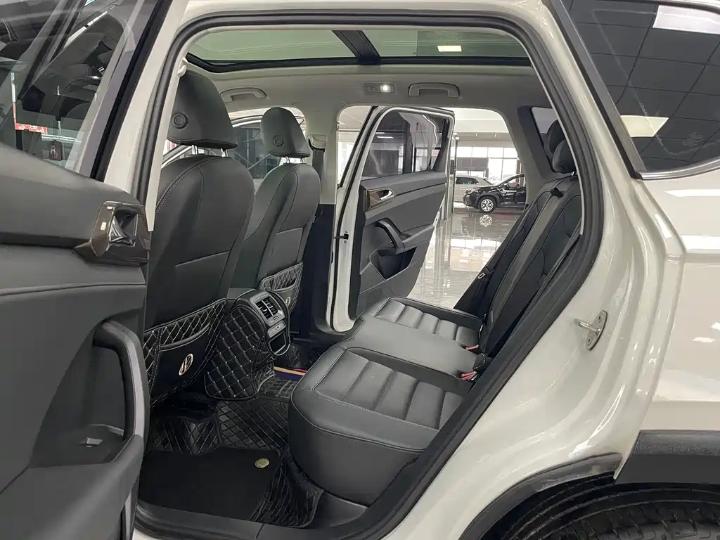 Volkswagen Tharu 2022 280TSI Luxury