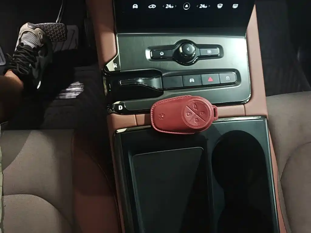 NIO EC6 — миниатюра 14