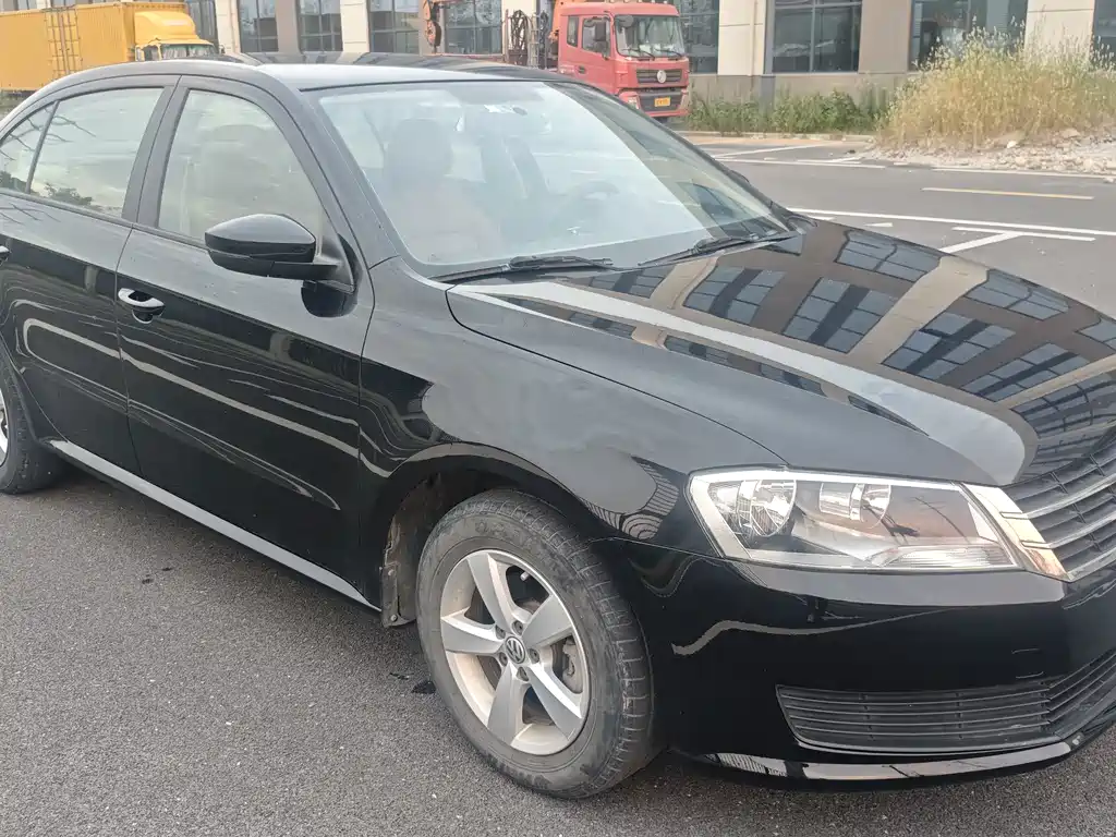 Volkswagen Lavida — миниатюра 3