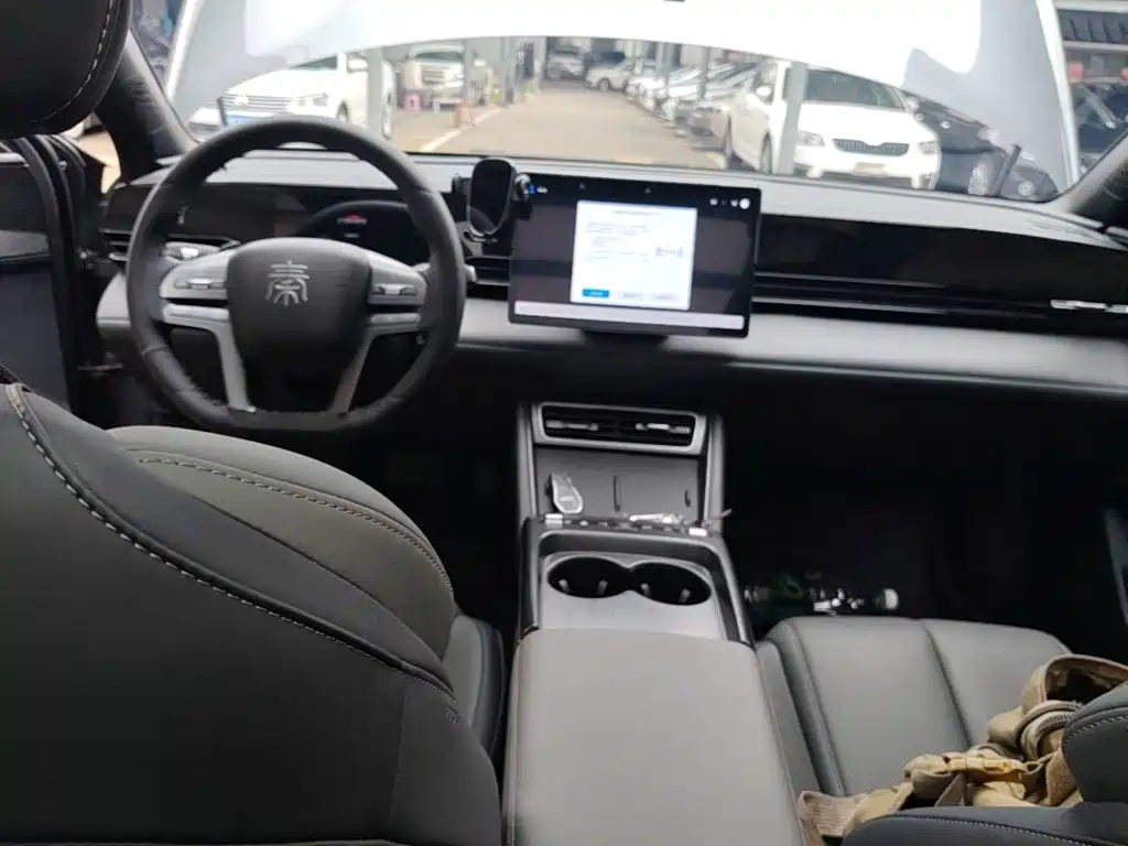 BYD Qin L — миниатюра 10