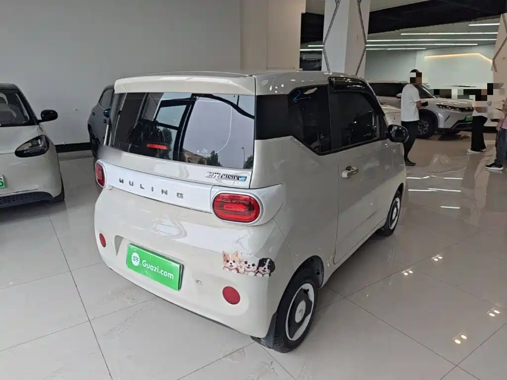 Wuling MINIEV — миниатюра 7