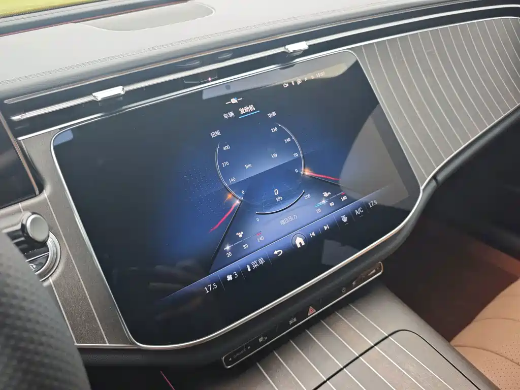 Mercedes-Benz E-Class — миниатюра 24