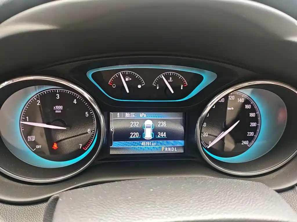 Buick Envision Plus — миниатюра 16