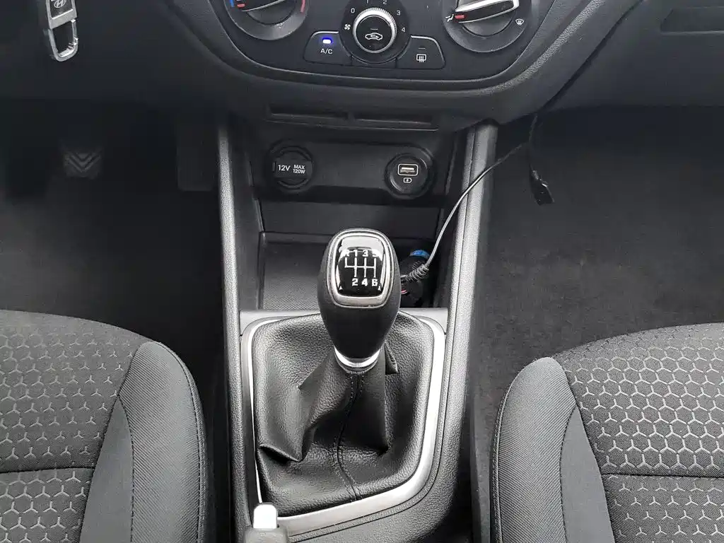 Hyundai Verna — миниатюра 13