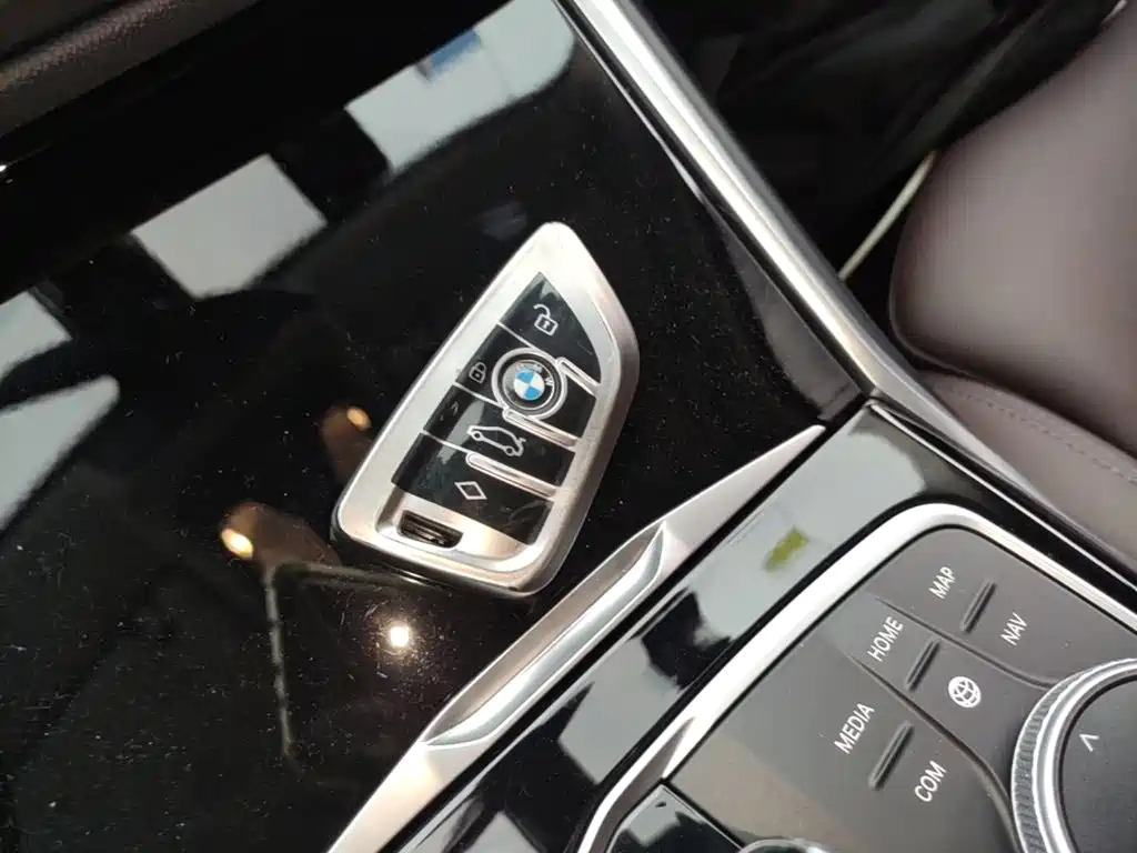 BMW 3 Series — миниатюра 9