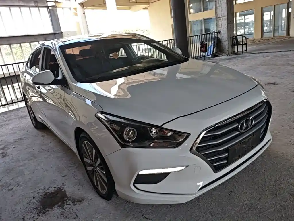 Hyundai Mistra — миниатюра 4