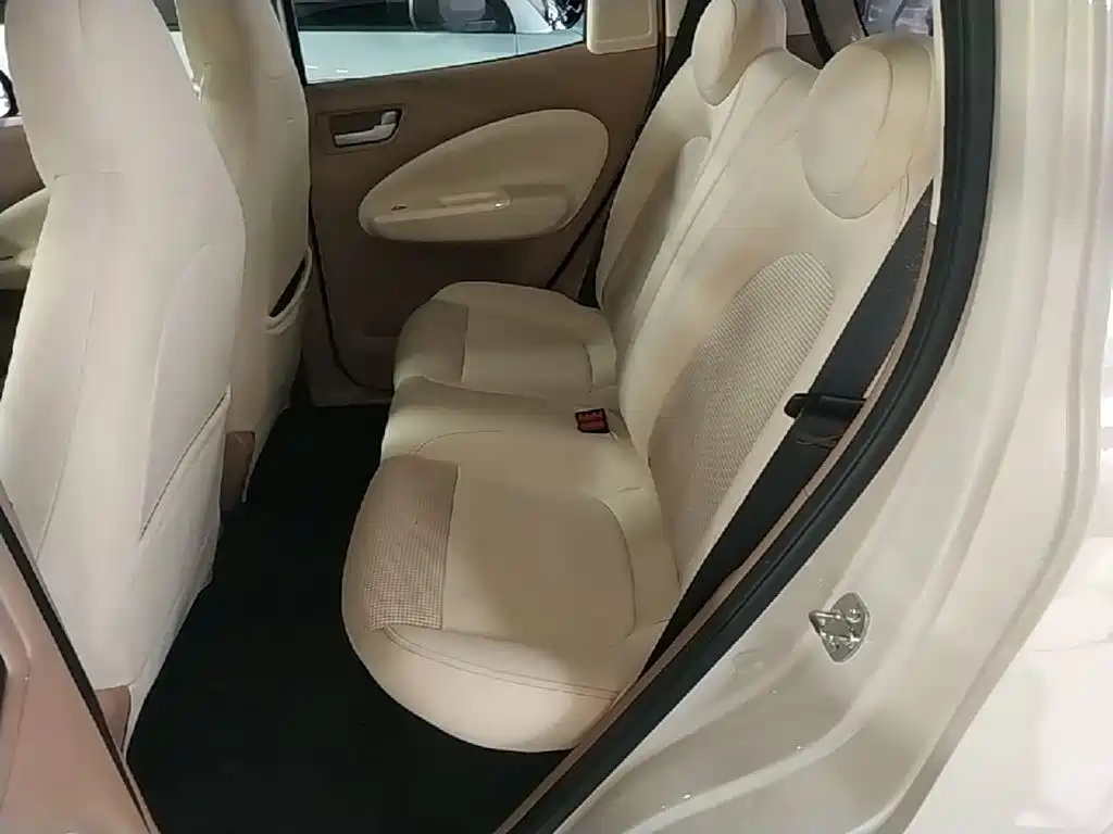Wuling MINIEV — миниатюра 17