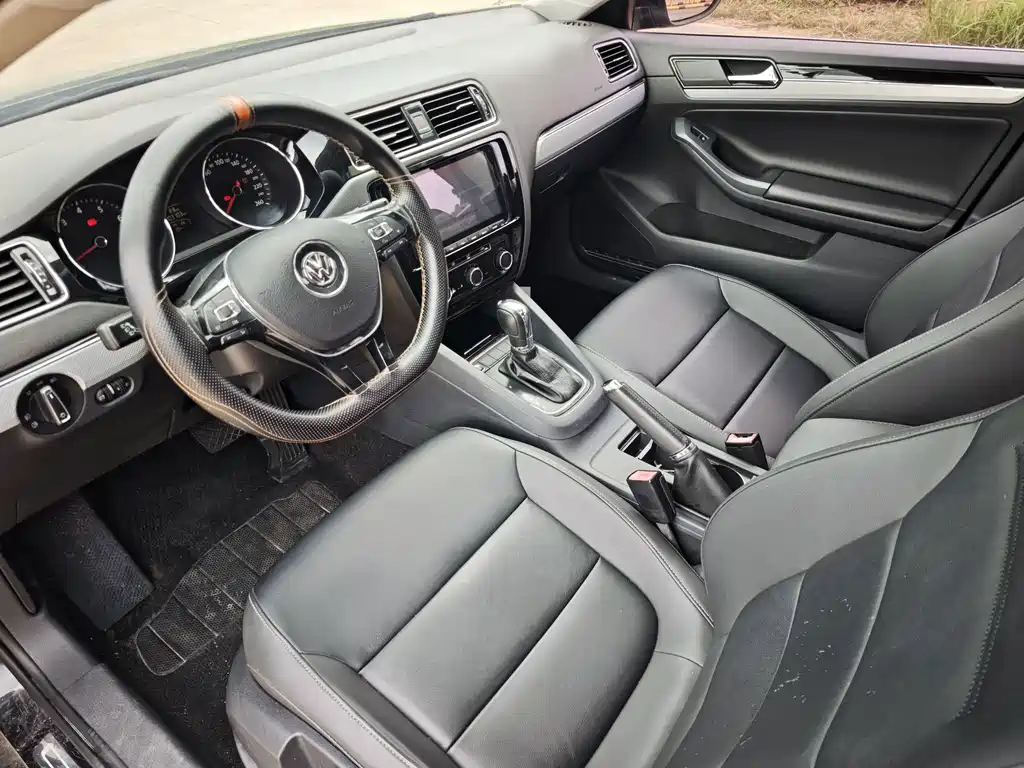 Volkswagen Sagitar — миниатюра 4