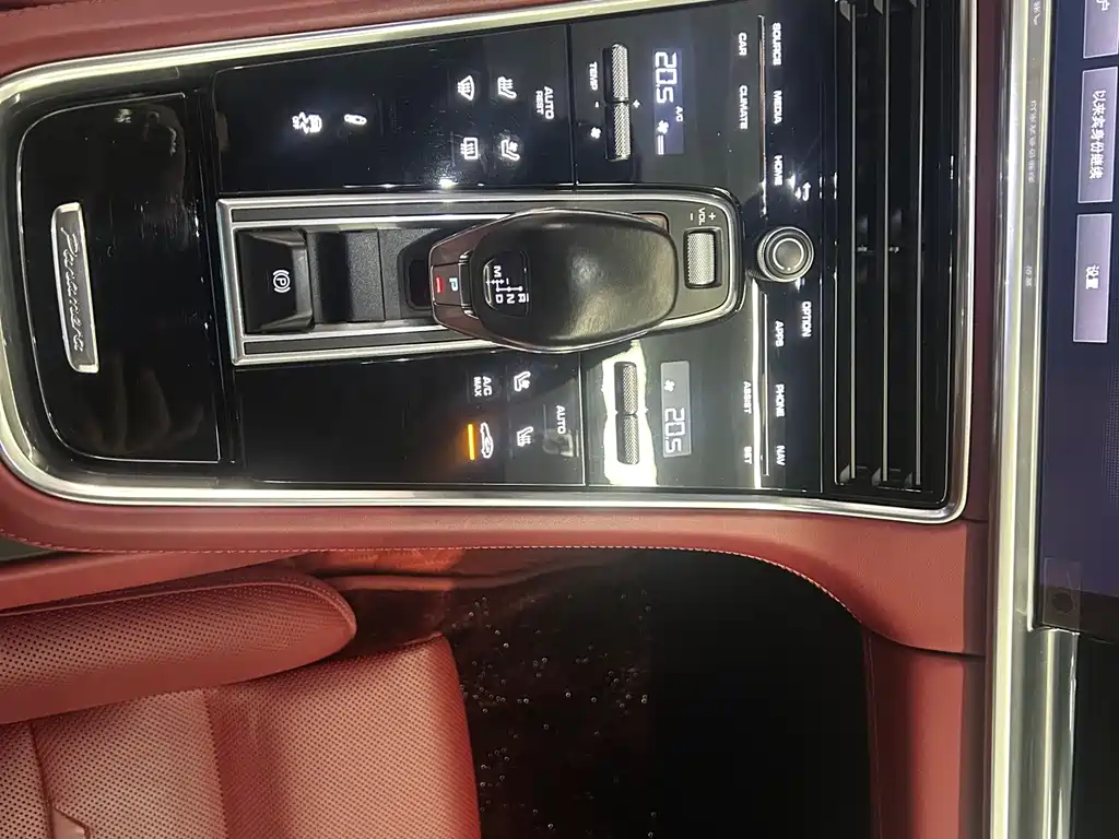 Porsche Panamera — миниатюра 12