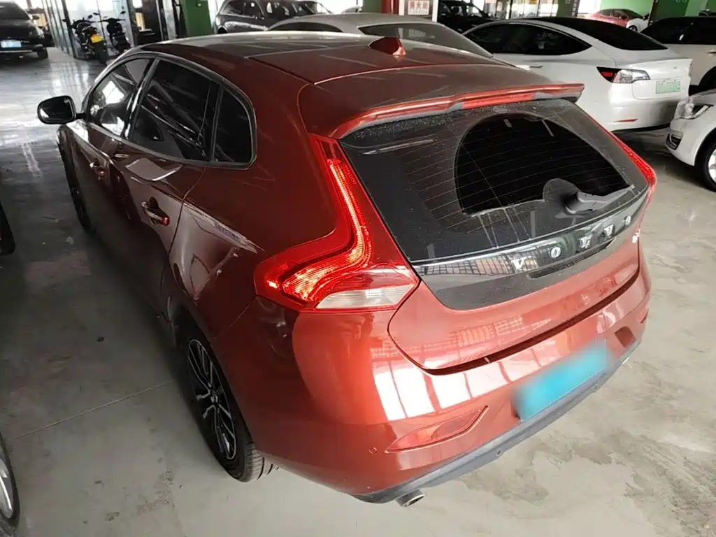 Volvo V40 2017 T3