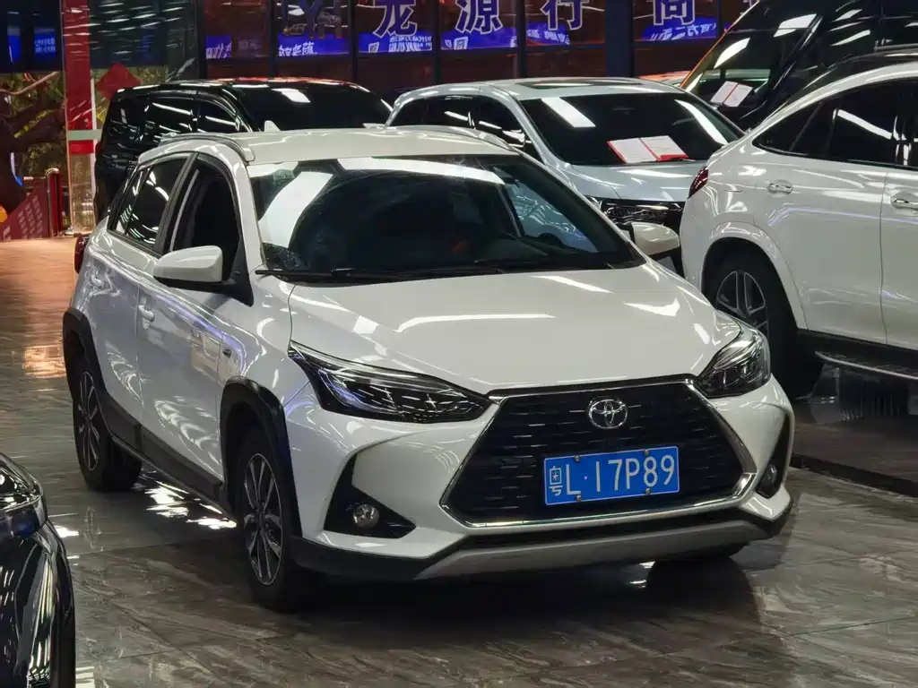 Toyota Yaris L — миниатюра 3