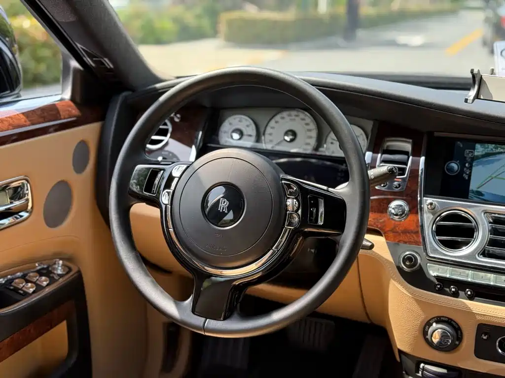 Rolls-Royce Ghost — миниатюра 18