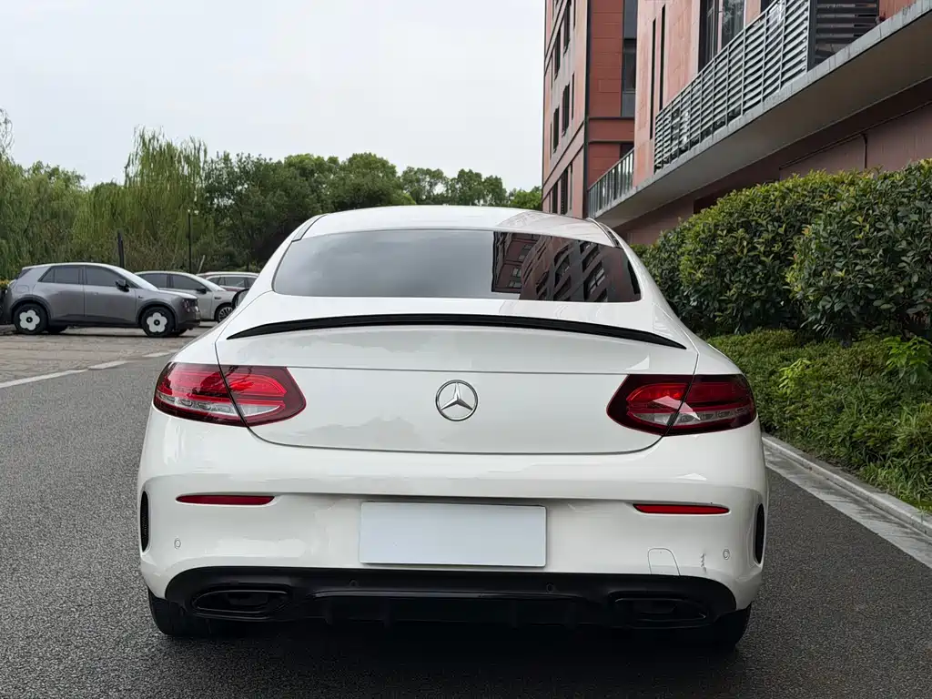 Mercedes-Benz C-Class (Import) — миниатюра 15