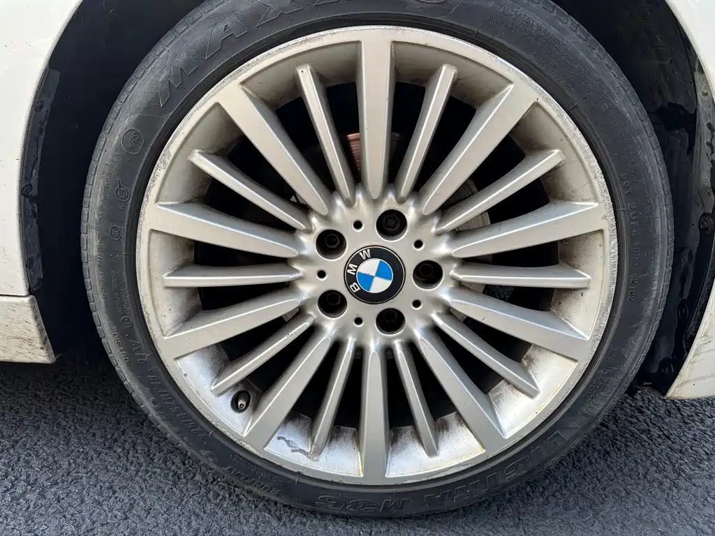 BMW 3 Series — миниатюра 15
