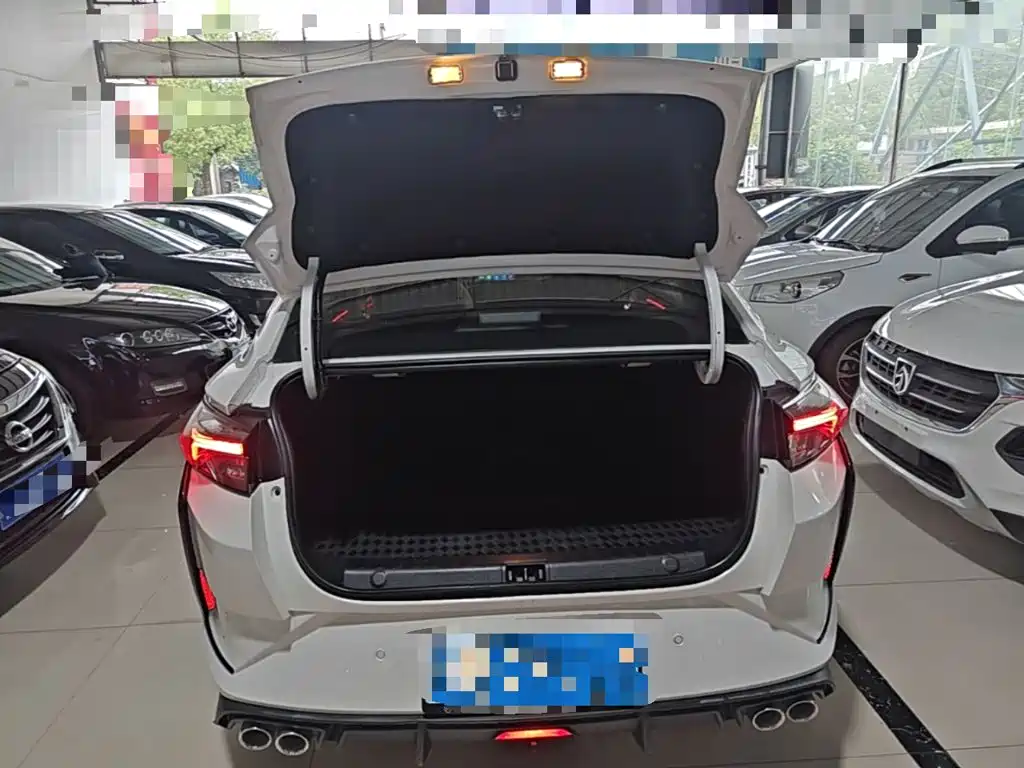 Aeolus Yixuan — миниатюра 19