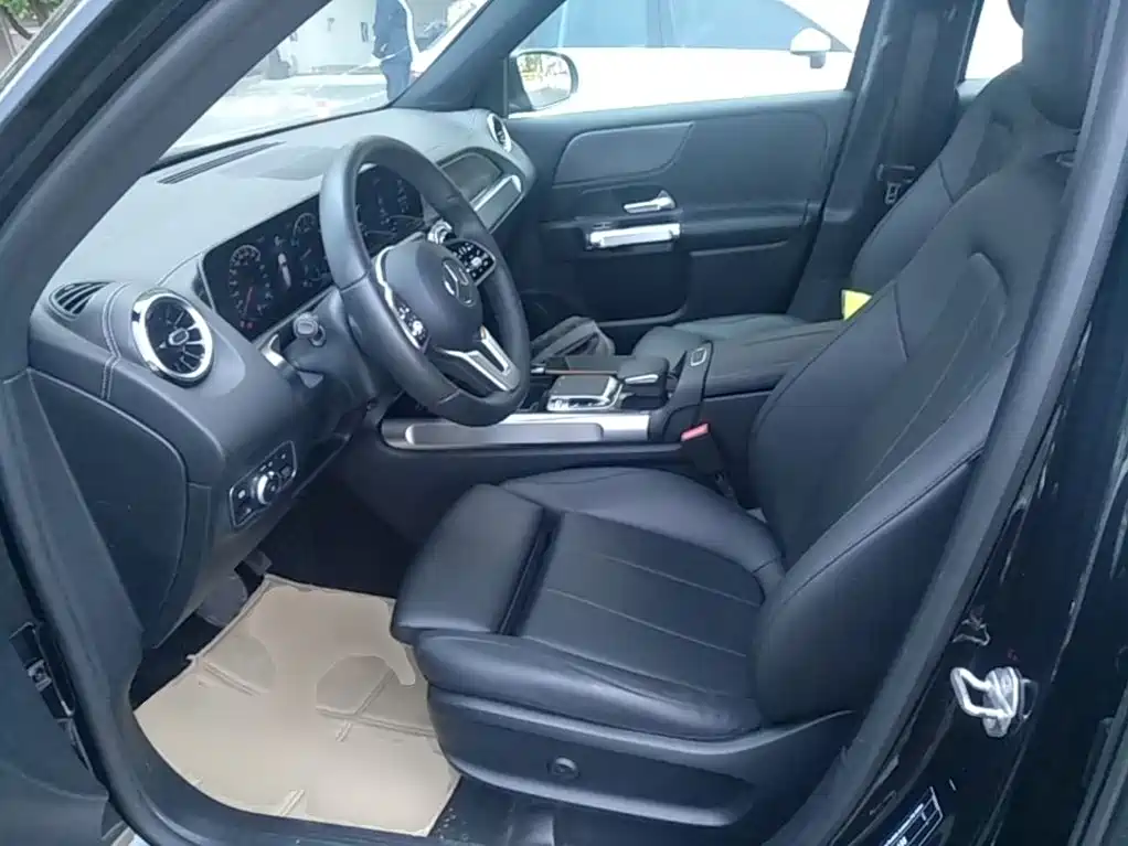 Mercedes-Benz GLB — миниатюра 15