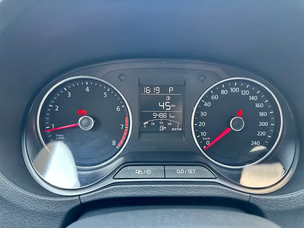 Volkswagen Polo — миниатюра 11